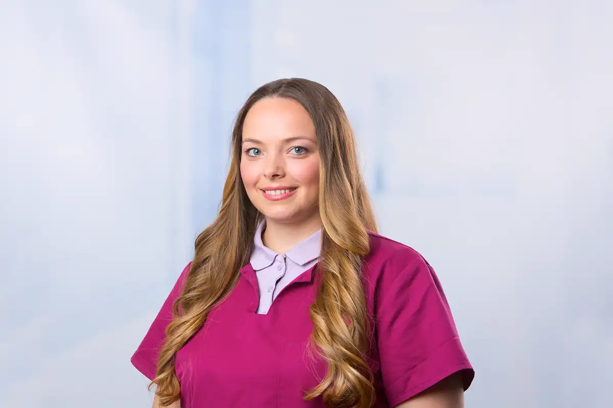 Ms. Petrova | Medical Assistant | Cardiopraxis Düsseldorf & Meerbusch